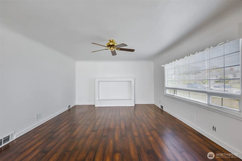 Property photo for 1102 Lombard Avenue, Everett photo 19
