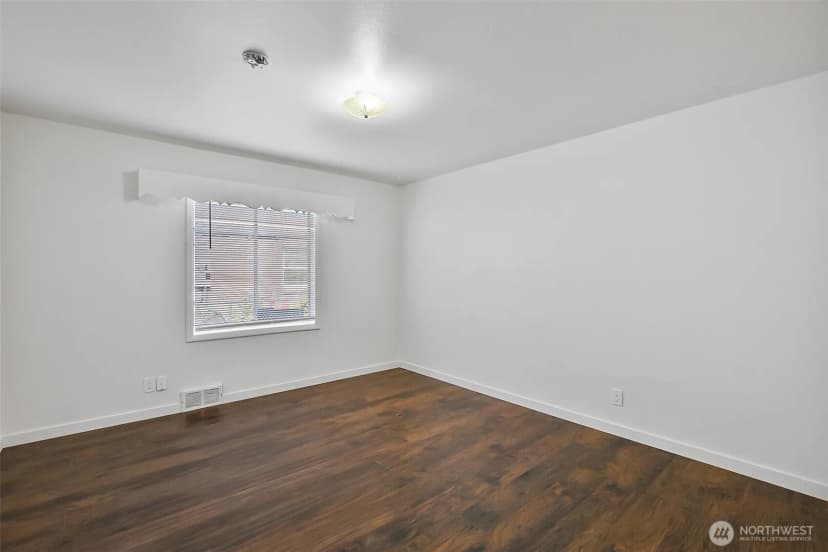 Property photo for 1102 Lombard Avenue, Everett photo 24