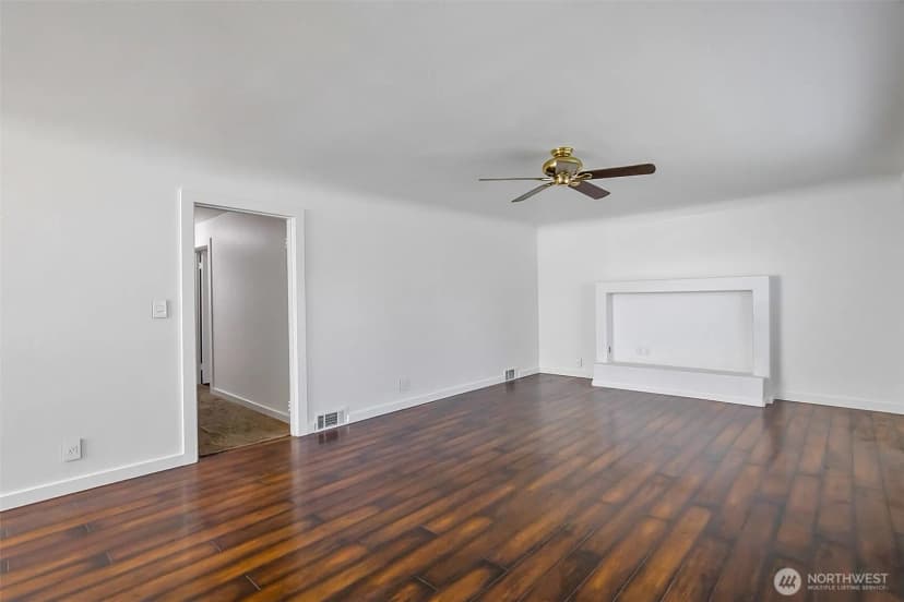Property photo for 1102 Lombard Avenue, Everett photo 15