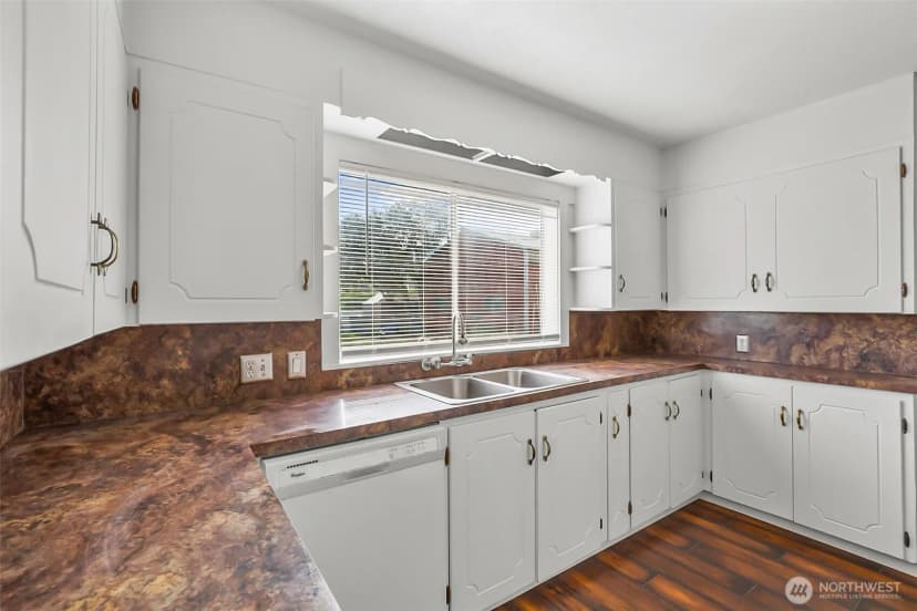 Property photo for 1102 Lombard Avenue, Everett photo 32