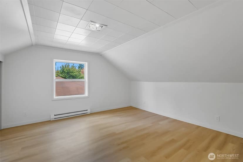 Property photo for 1102 Lombard Avenue, Everett photo 9
