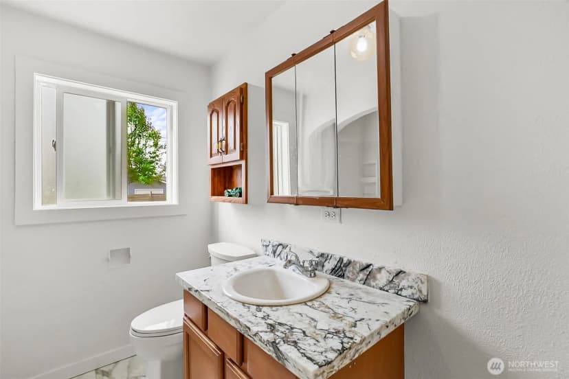 Property photo for 1102 Lombard Avenue, Everett photo 26