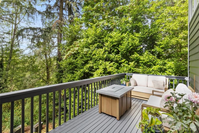 Property photo for 11925 Manzanita Lane Ne, Bainbridge Island photo 13