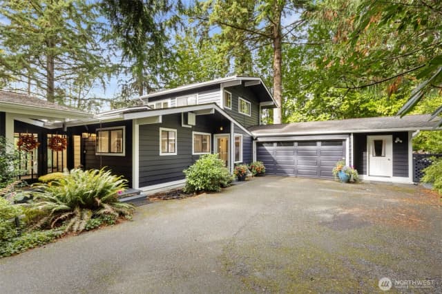 Property photo for 11925 Manzanita Lane Ne, Bainbridge Island