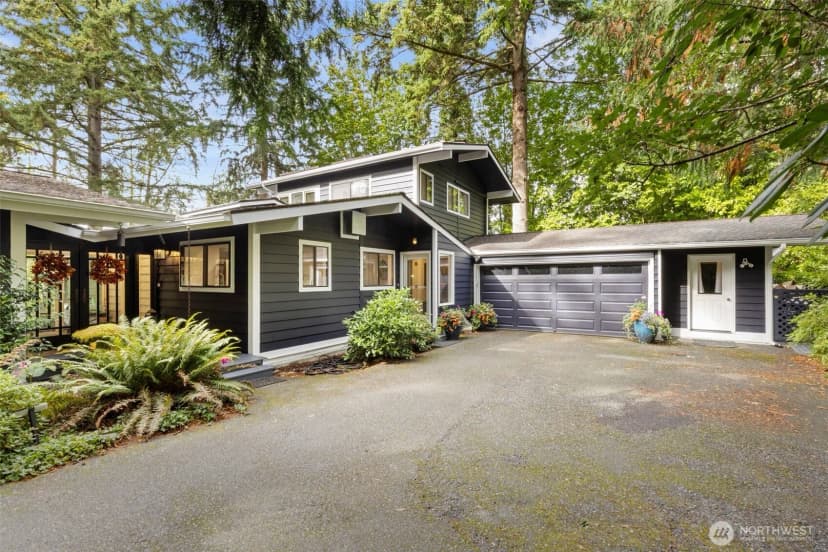 Property photo for 11925 Manzanita Lane Ne, Bainbridge Island