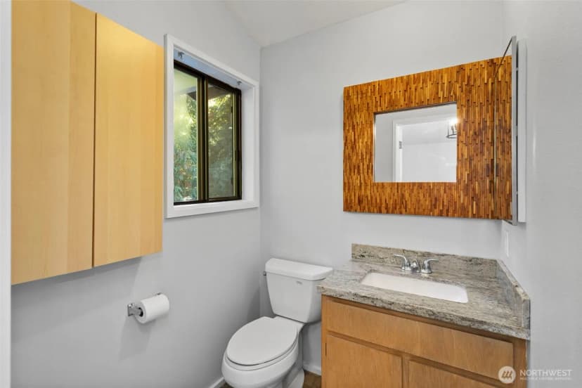 Property photo for 11925 Manzanita Lane Ne, Bainbridge Island photo 27