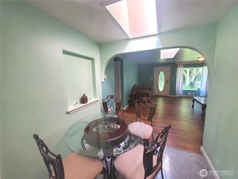 Property photo for 16 E Intercity Avenue, Everett photo 10