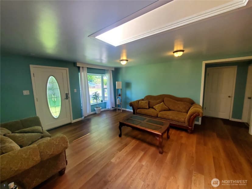Property photo for 16 E Intercity Avenue, Everett photo 8