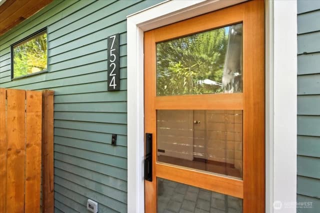 Property photo for 7524 31st Avenue Ne, Seattle