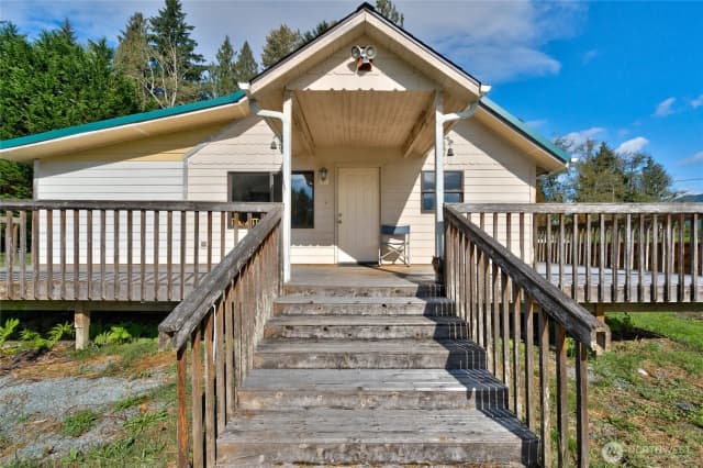 Property photo for 23404 Prairie Road, Sedro Woolley photo 2