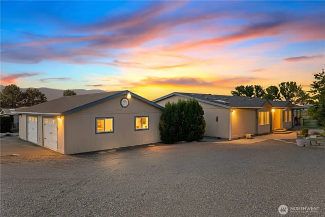 Property photo for 851 Desert Aire Drive Sw, Mattawa