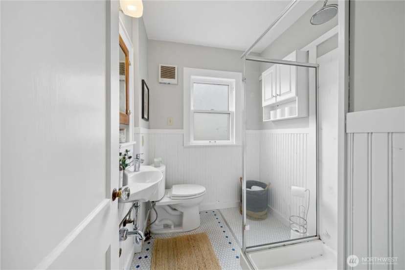 Property photo for 206 Nw 62nd Street, Seattle photo 17