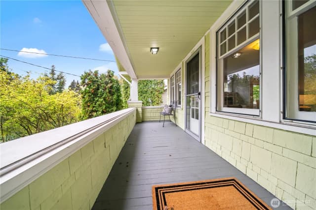Property photo for 206 Nw 62nd Street, Seattle photo 3