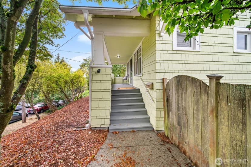 Property photo for 206 Nw 62nd Street, Seattle photo 2