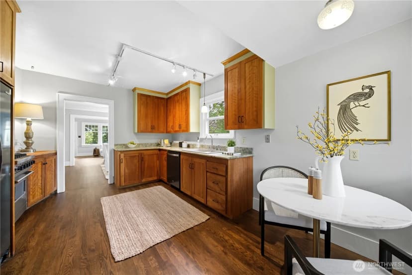 Property photo for 206 Nw 62nd Street, Seattle photo 14