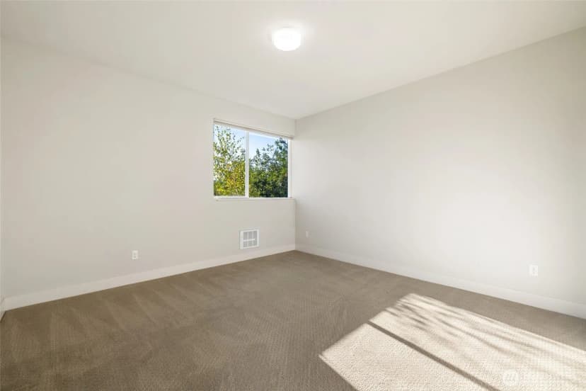 Property photo for 1236 Ne 117th Street, Seattle photo 23