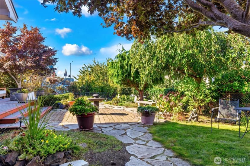 Property photo for 833 Walnut Street, Edmonds photo 32