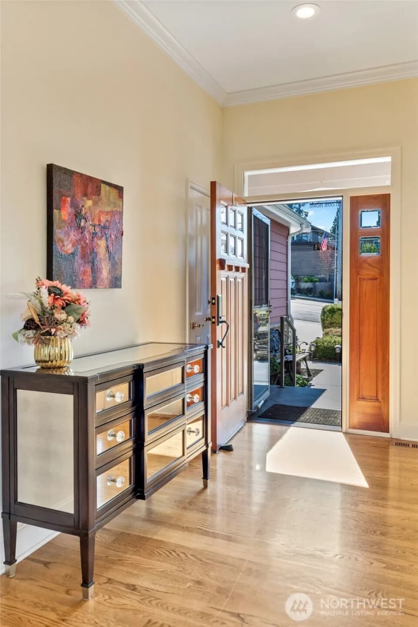 Property photo for 833 Walnut Street, Edmonds photo 8