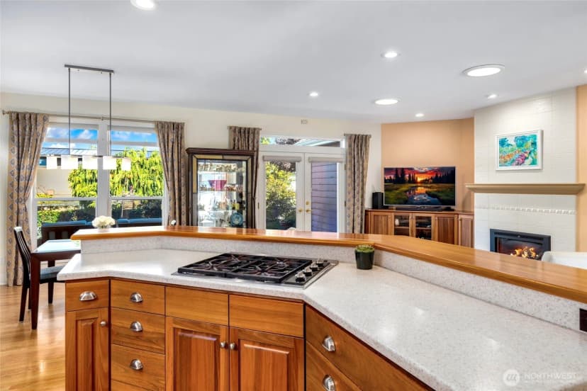 Property photo for 833 Walnut Street, Edmonds photo 13