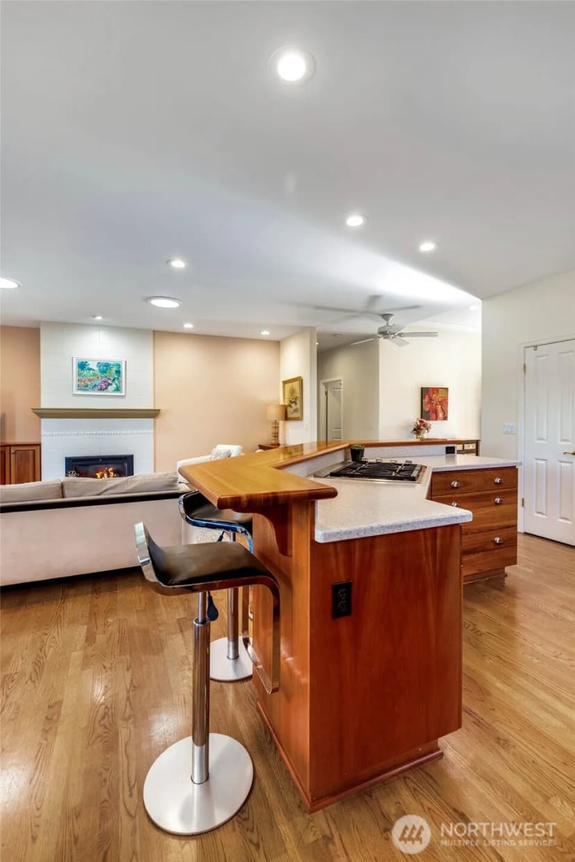 Property photo for 833 Walnut Street, Edmonds photo 15