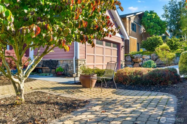 Property photo for 833 Walnut Street, Edmonds photo 4