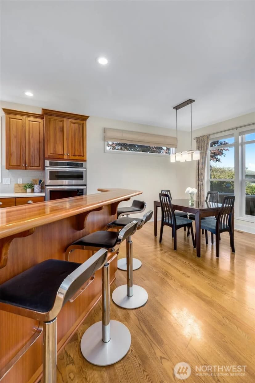 Property photo for 833 Walnut Street, Edmonds photo 16