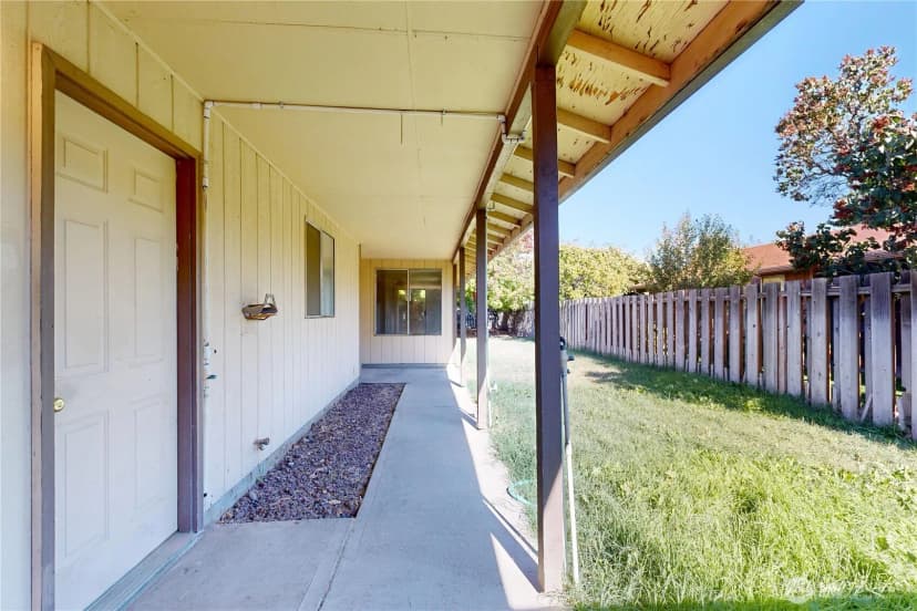 Property photo for 662 Sw 1st. Street, College Place photo 28