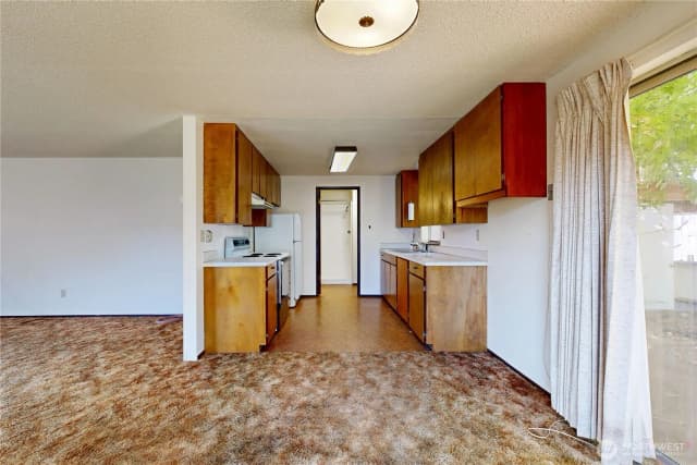 Property photo for 662 Sw 1st. Street, College Place photo 4