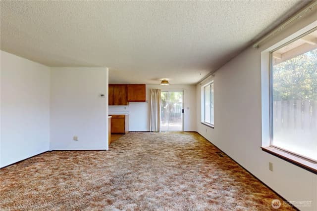 Property photo for 662 Sw 1st. Street, College Place photo 2