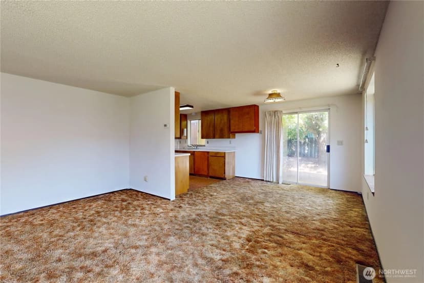 Property photo for 662 Sw 1st. Street, College Place photo 3