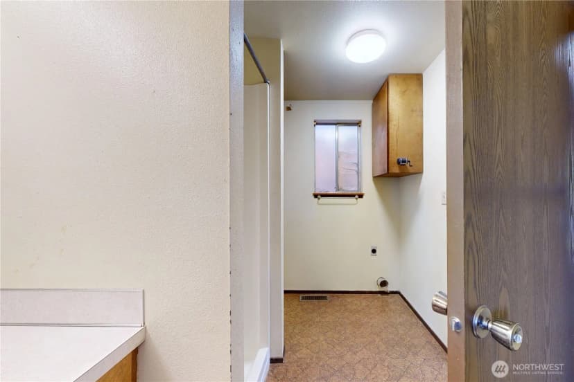 Property photo for 662 Sw 1st. Street, College Place photo 21