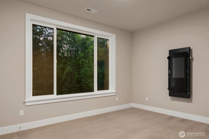 Property photo for 7609 Ne 155th Street, Kenmore photo 31