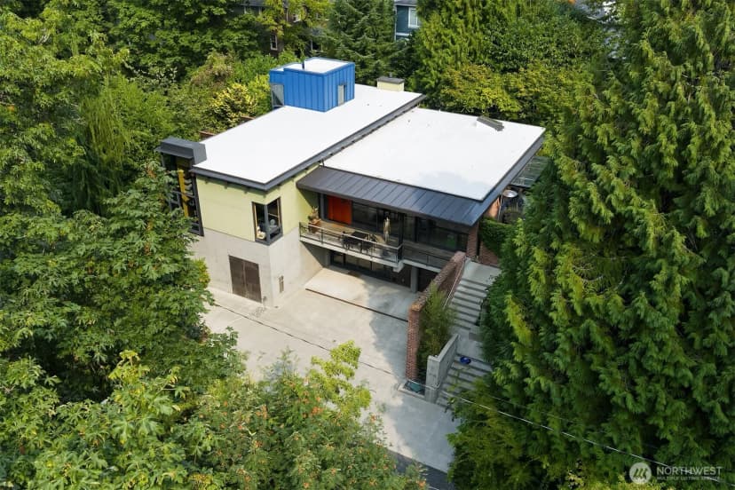 Property photo for 210 34th Avenue E, Seattle photo 38