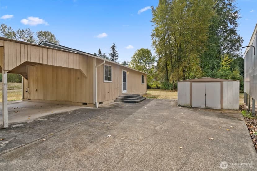 Property photo for 1020 294th Street S, Roy photo 14