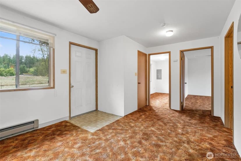 Property photo for 1020 294th Street S, Roy photo 7
