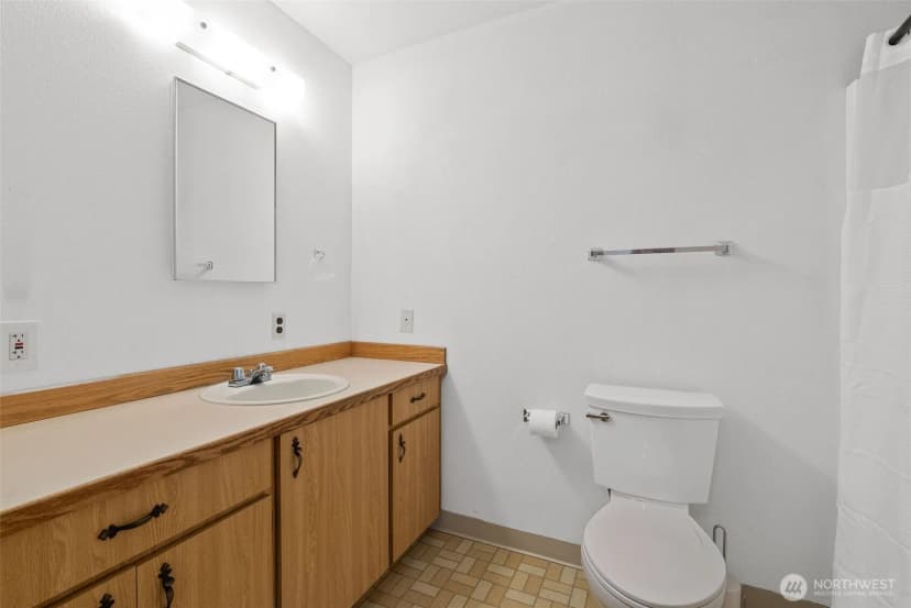 Property photo for 1020 294th Street S, Roy photo 11