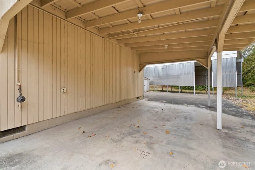 Property photo for 1020 294th Street S, Roy photo 17