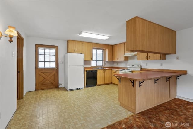 Property photo for 1020 294th Street S, Roy photo 5