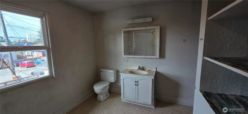 Property photo for 1512 Rainier Avenue, Everett photo 20