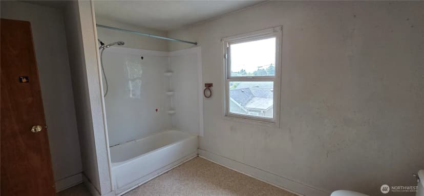 Property photo for 1512 Rainier Avenue, Everett photo 21