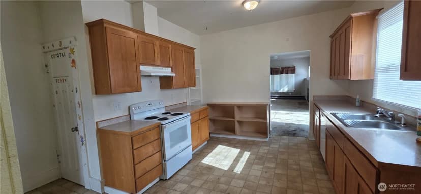 Property photo for 1512 Rainier Avenue, Everett photo 9