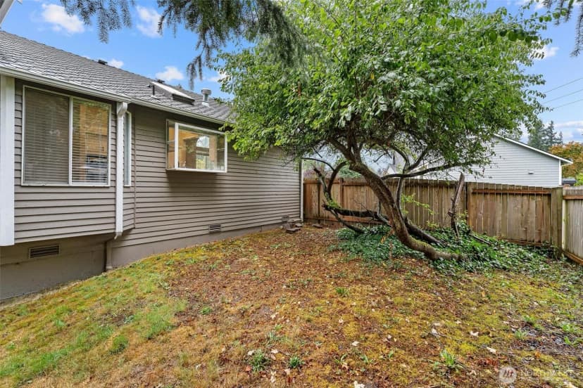 Property photo for 604 213th Street Sw, Bothell photo 37