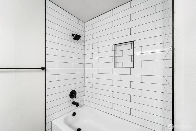 Property photo for 604 213th Street Sw, Bothell photo 22