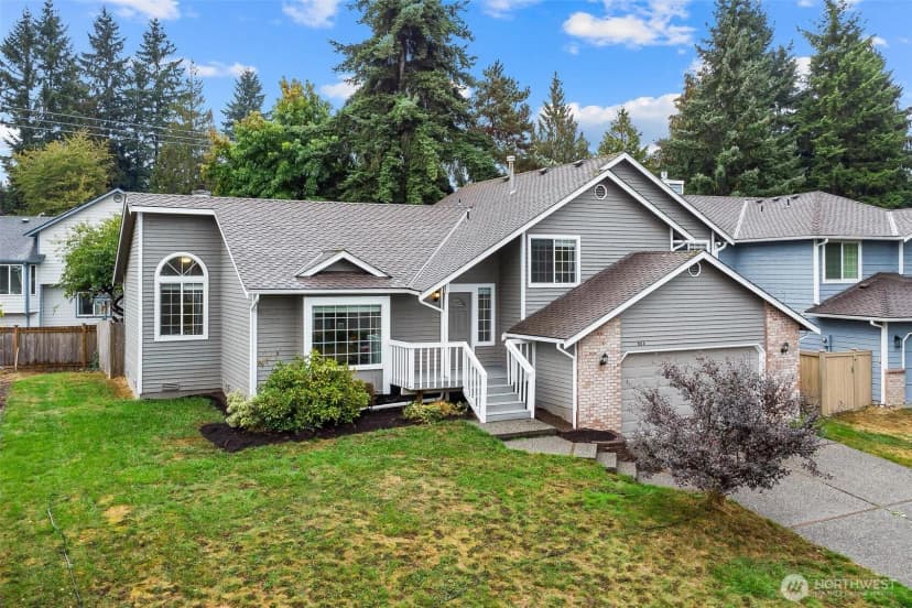 Property photo for 604 213th Street Sw, Bothell photo 3