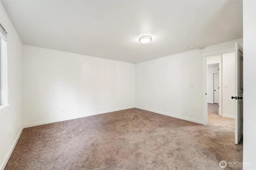 Property photo for 604 213th Street Sw, Bothell photo 26
