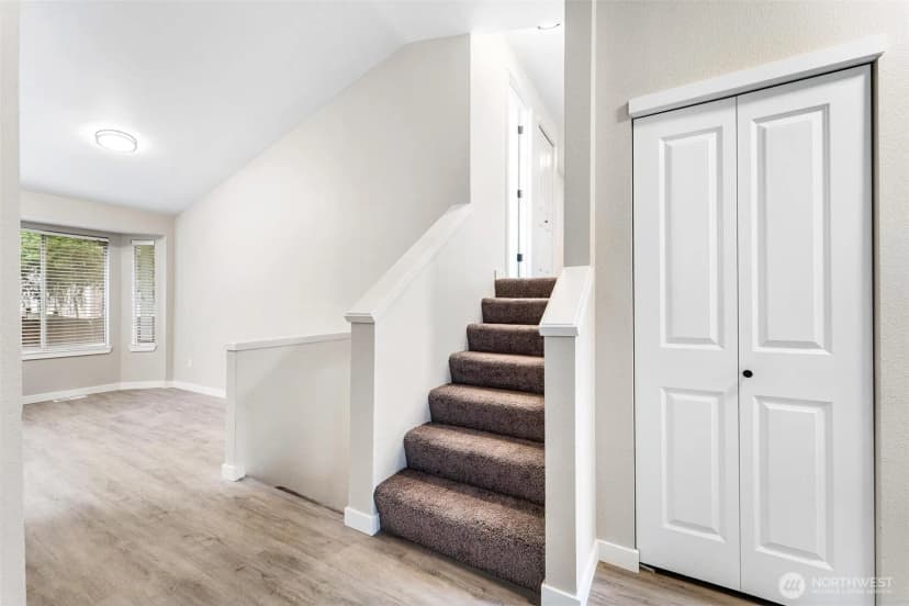 Property photo for 604 213th Street Sw, Bothell photo 16