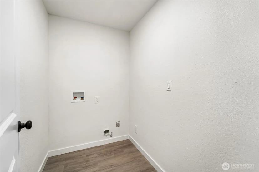 Property photo for 604 213th Street Sw, Bothell photo 25