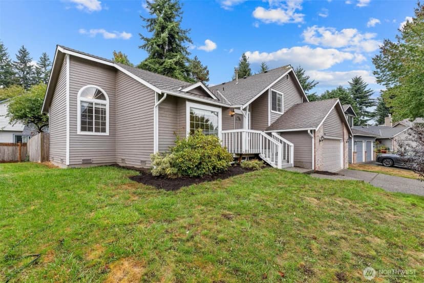 Property photo for 604 213th Street Sw, Bothell photo 4