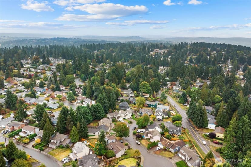 Property photo for 604 213th Street Sw, Bothell photo 39