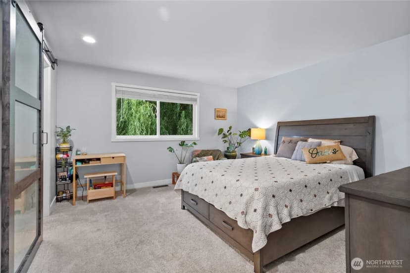 Property photo for 5421 S Roxbury Street, Seattle photo 13